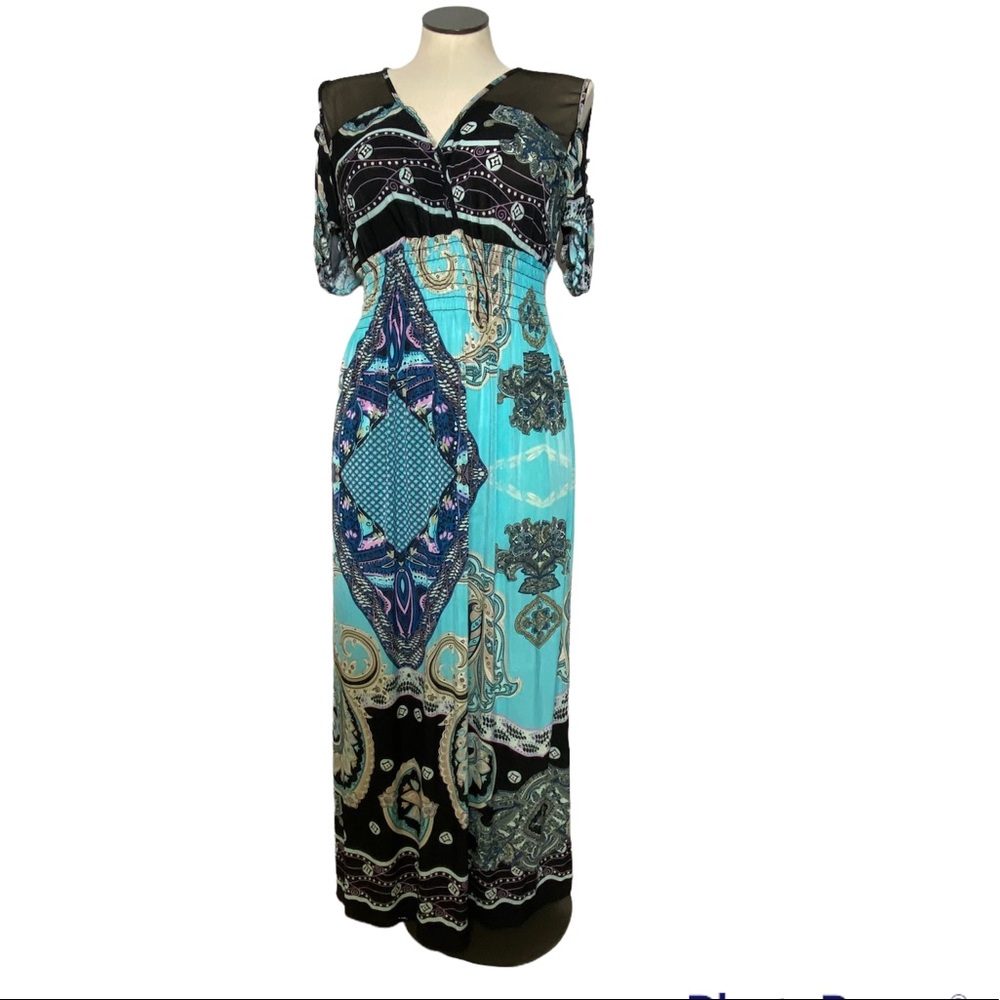 NWT Julia fashion cold shoulder maxi dress